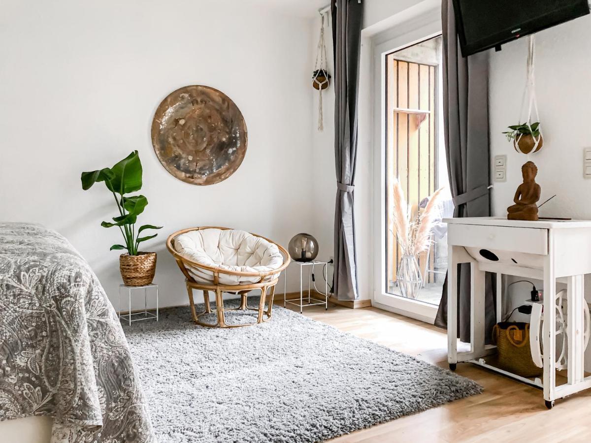 Studio Near Altstadt /W Workspace, Feng-Shui & Art Вюрцбург Экстерьер фото